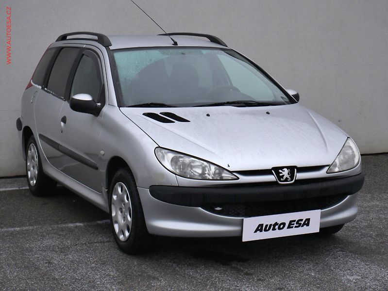 Peugeot 206 (2005) 1.1i SW, AC - fotka 1 z 14