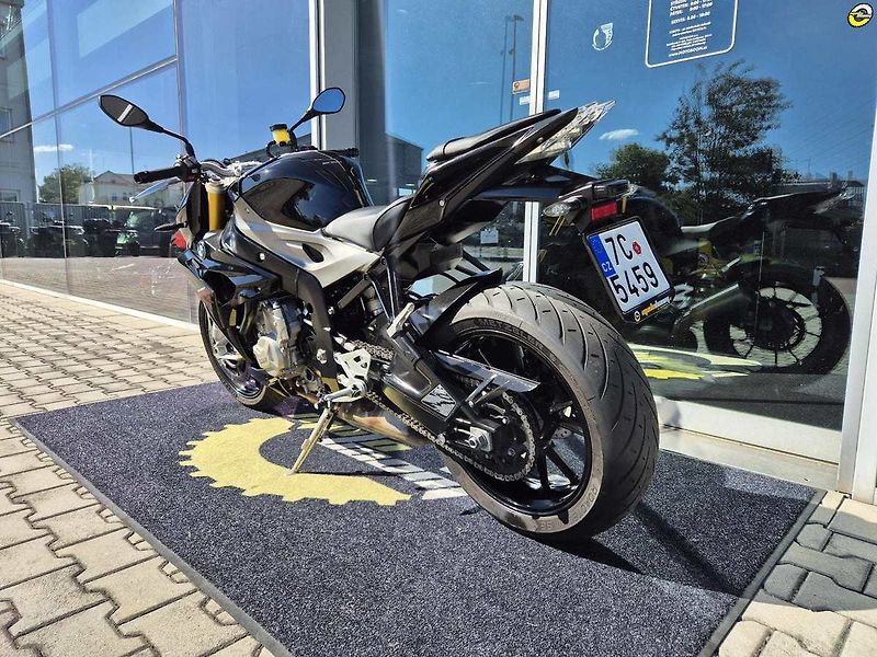 BMW S 1000 R (2016) - fotka 6 z 19