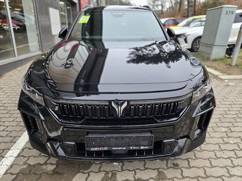 Voyah FREE 318 REV (2025) REV 318 AWD Hybrid - fotka 3 z 17