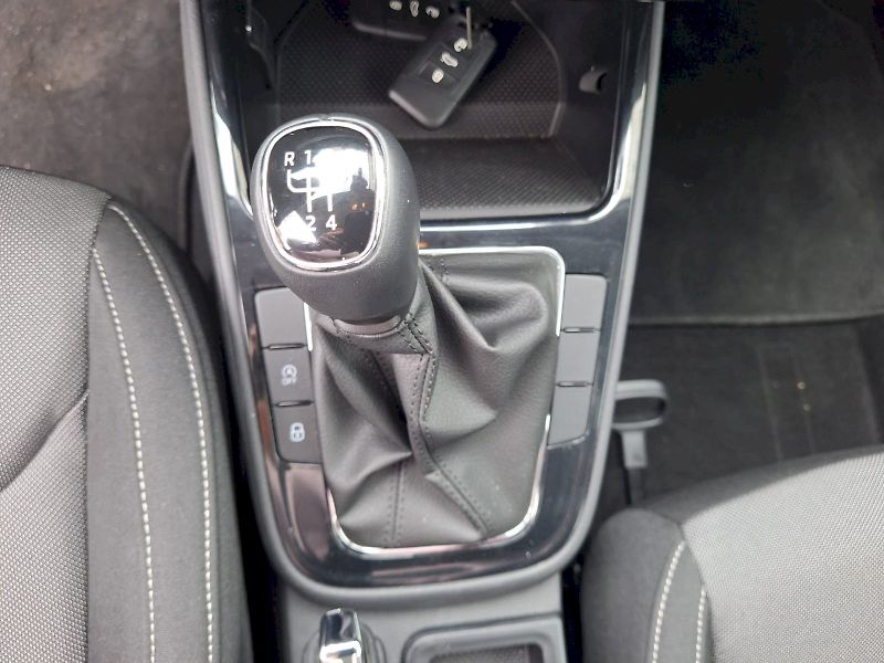 Škoda Fabia (2025) 1.0 TSI / 70 kW / 5MP / Select - fotka 23 z 33