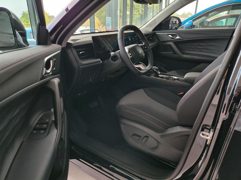 MG HS (2026) HEV 1.5 165kW Emotion - fotka 6 z 11