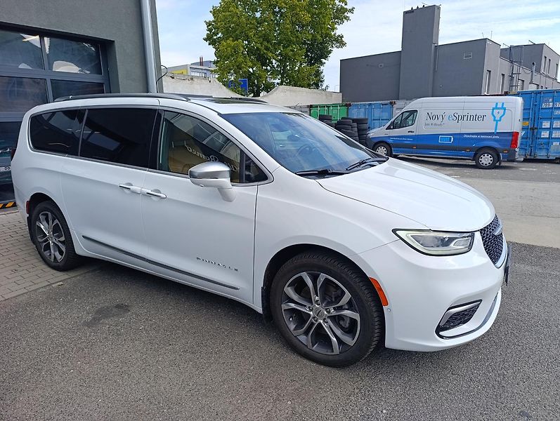 Chrysler Pacifica (2021) PINNACLE AWD 3,6 V6 - fotka 5 z 22