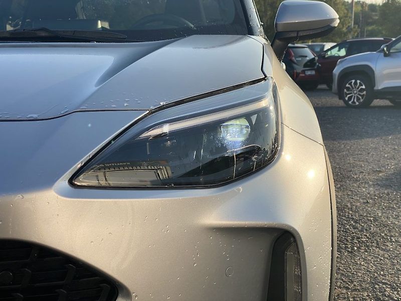 Toyota Yaris Cross 1.5HEV, ČR-1m, Style, záruka - fotka 8 z 17