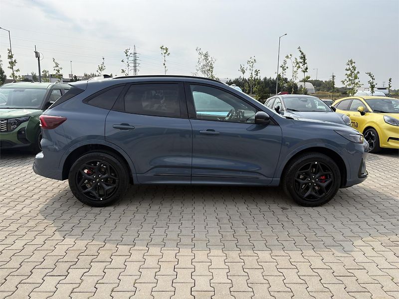 Ford Kuga (2026) Bluecruise Edition, 5dveřová, - fotka 6 z 19