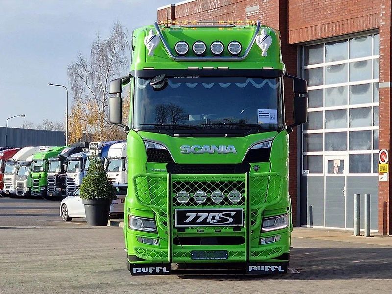 Scania (2023) 770 V8 6x4 tahač EURO 6 - fotka 2 z 19
