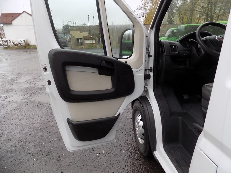 Fiat Ducato (2015) 2,3 96KW VALNÍK 4,20M  - fotka 14 z 34