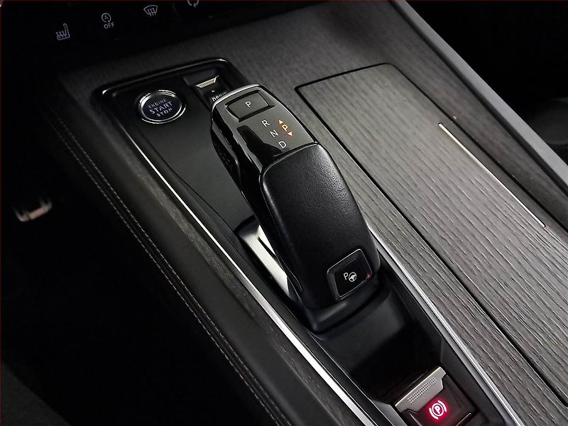 Peugeot 508 (2019) 1.6 PureTech, Automat, Kůže - fotka 13 z 25