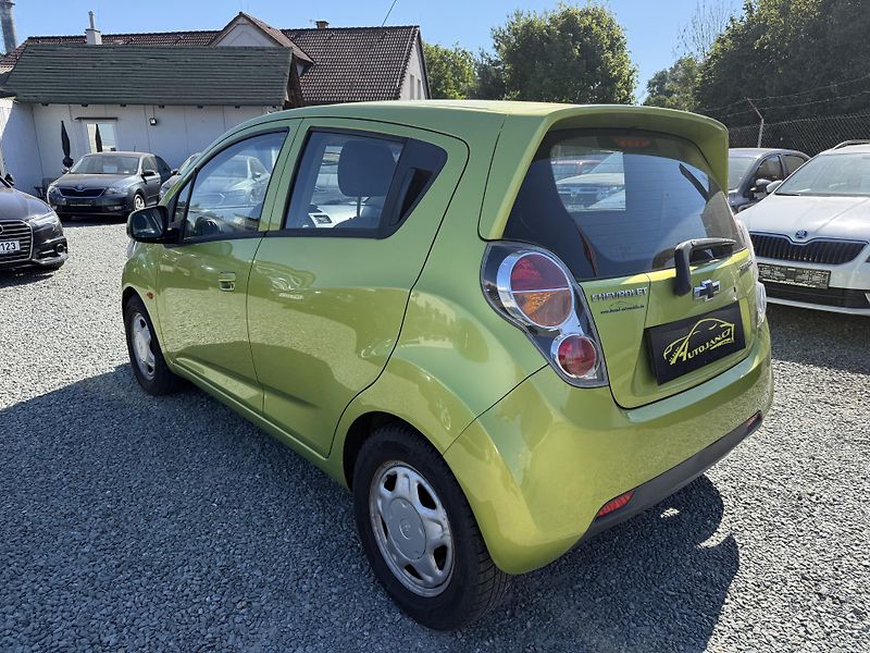Chevrolet Spark 1.0 16V - fotka 4 z 13
