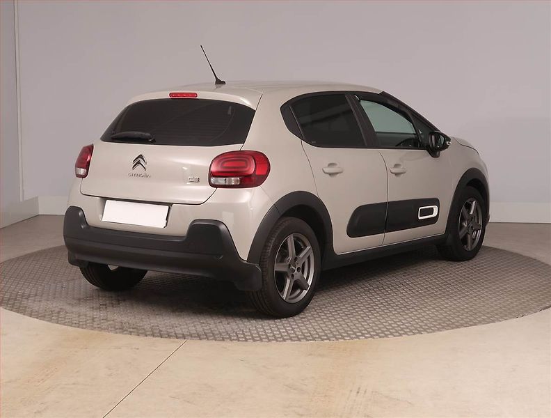 Citroën C3 (2021) Feel Pack 1.2 PureTech, ČR - fotka 5 z 15