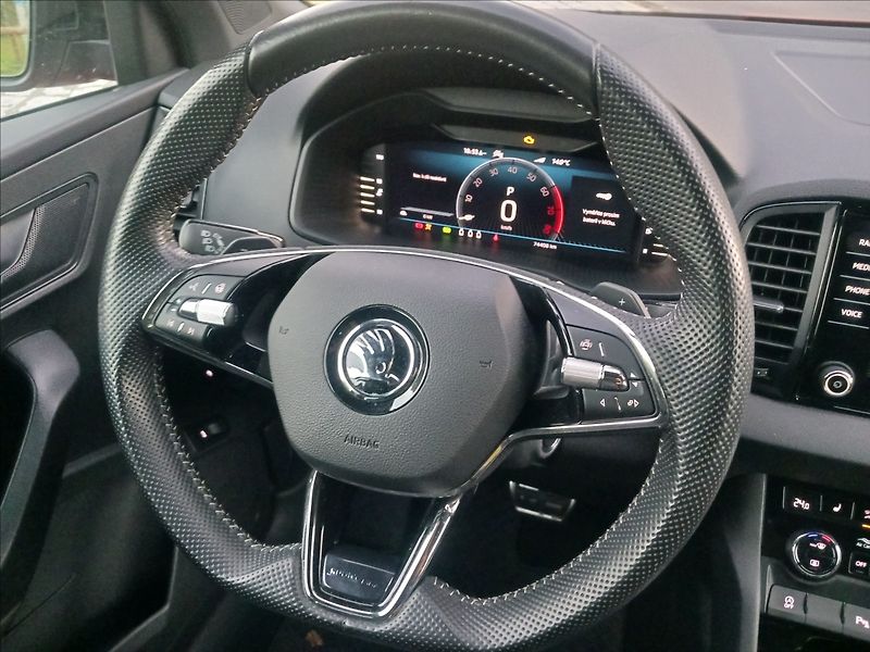 Škoda Karoq 2,0 TSI140kW DSG 4x4 SPORTLINE - fotka 21 z 39