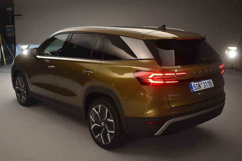 Automobilka Škoda odhalila v Berlíně druhou generaci modelu Kodiaq.