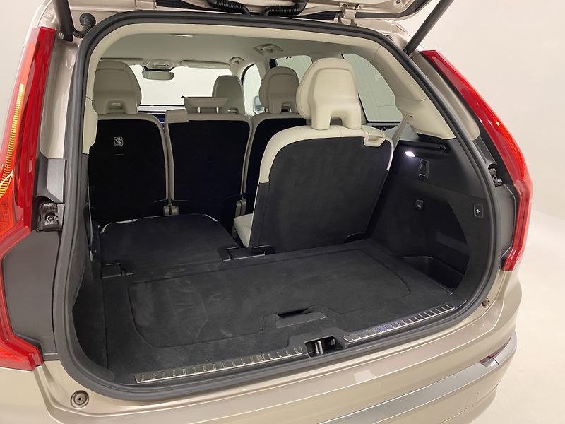 Volvo XC90 B5 AWD BRIGHT PLUS AUT CZ 7m - fotka 34 z 64