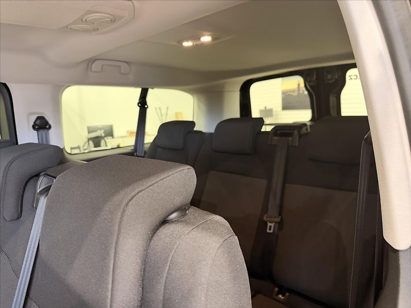 Toyota ProAce Verso (2025) L2 E-Tog Business 9S Comfort - fotka 7 z 11