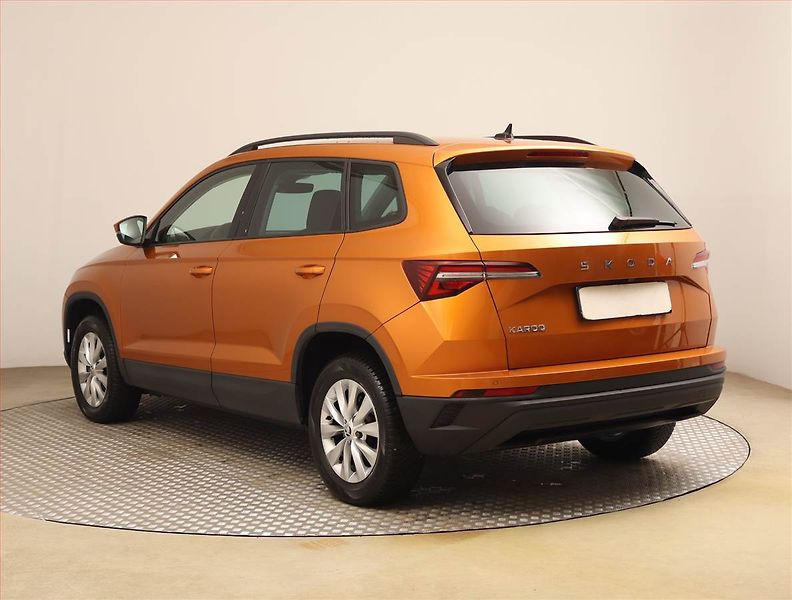 Škoda Karoq (2024) Fresh 1.5 TSI - fotka 4 z 22