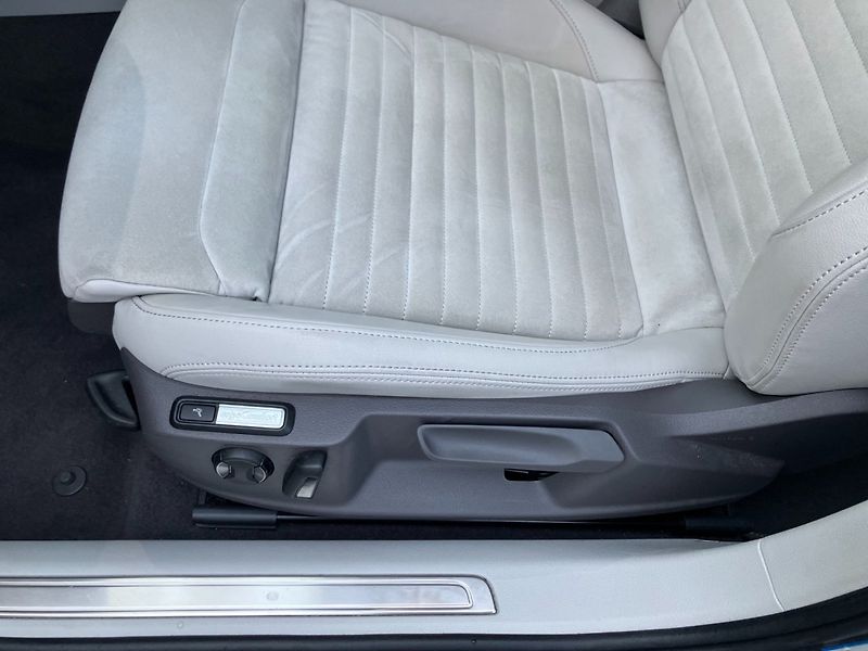 Volkswagen Passat Variant (2020) 2.0TDI 110kW ELEGANCE/KŮŽE,ČR/ - fotka 19 z 29