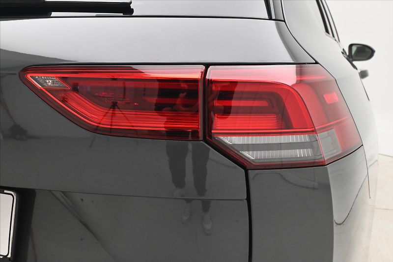 Volkswagen Golf 2,0 TDI 110 kW DSG Life Záruka - fotka 29 z 30