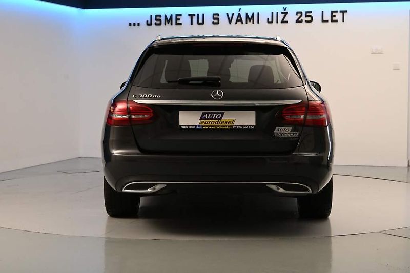 Mercedes-Benz Třídy C (2021) 2.0 300 DE 9G-TRONIC AVANTGARD - fotka 6 z 33