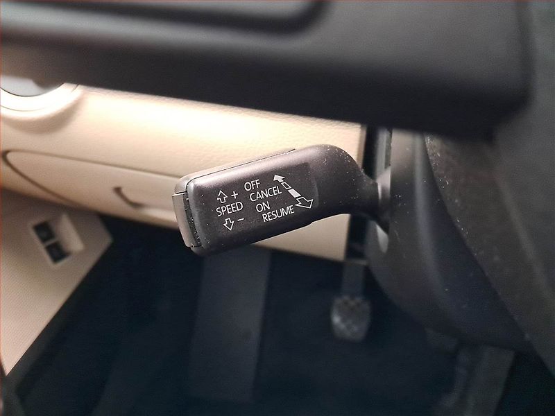 Volkswagen Passat CC (2010) Comfortline 2.0 TDI, Xenony - fotka 17 z 17