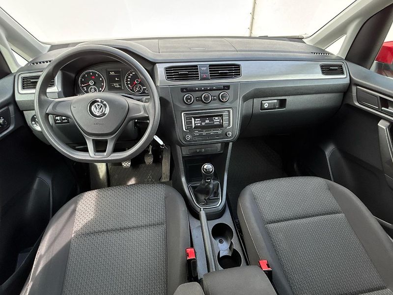 Volkswagen Caddy Trendline - fotka 5 z 25