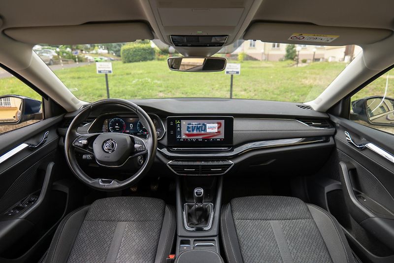 Škoda Octavia 1.5TSI Kam Ad.Temp. KESSY Taž - fotka 21 z 43