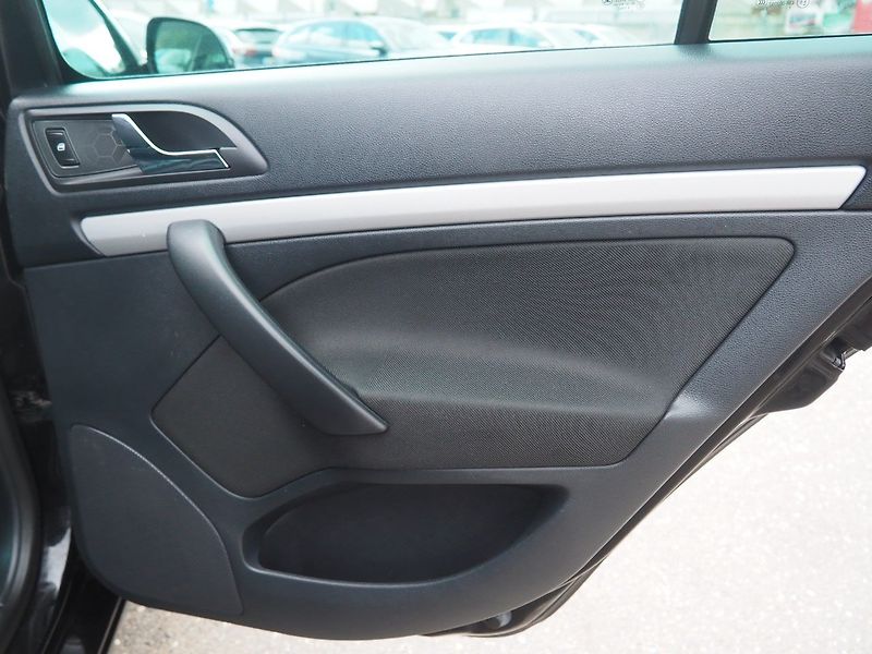 Škoda Octavia (2013) 2.0 TDI, 103 kW - fotka 15 z 40