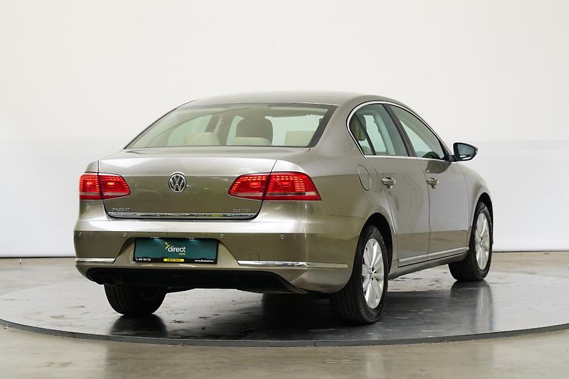 Volkswagen Passat - fotka 2 z 23
