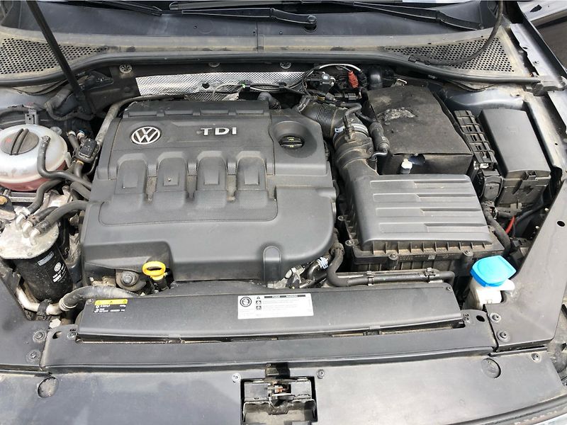 Volkswagen Passat 2.0 TDI DSG6° - fotka 29 z 29