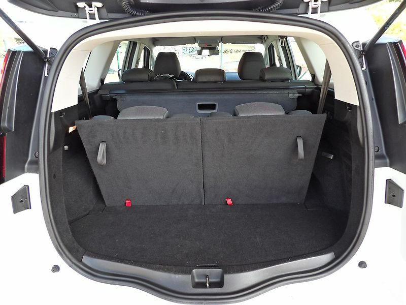 Renault Grand Scénic 1.7dCi Navi 7 míst Tažné - fotka 23 z 31