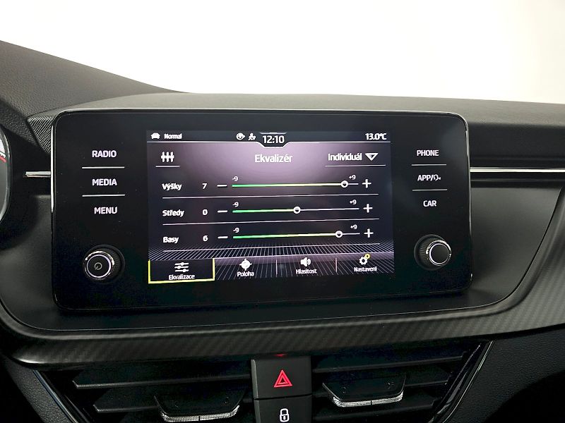 Škoda Scala (2022) 1.5TSi 110kW MONTE CARLO - fotka 16 z 29