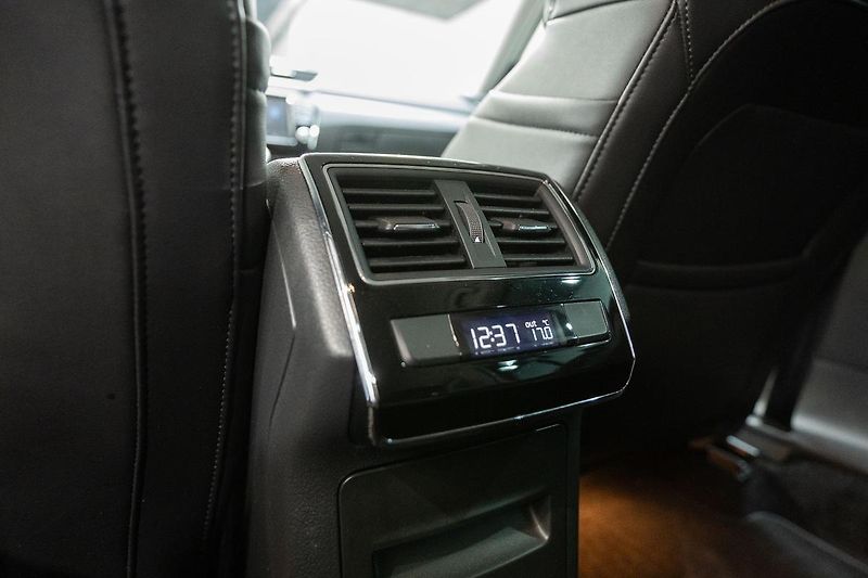 Škoda Superb 1.6 TDI 88 kW - fotka 15 z 25