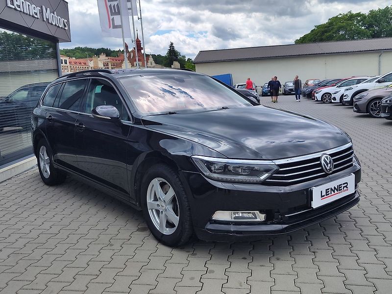 Volkswagen Passat 2.0 TDi/110kW Comfortline DSG - fotka 3 z 32