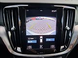 Volvo V60 B4 FWD Momentum Pro,ČR,1.Maj. - náhled 27