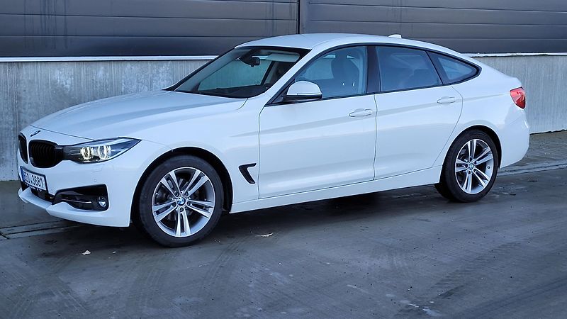 BMW Řada 3 320D XDRIVE GT - fotka 7 z 22