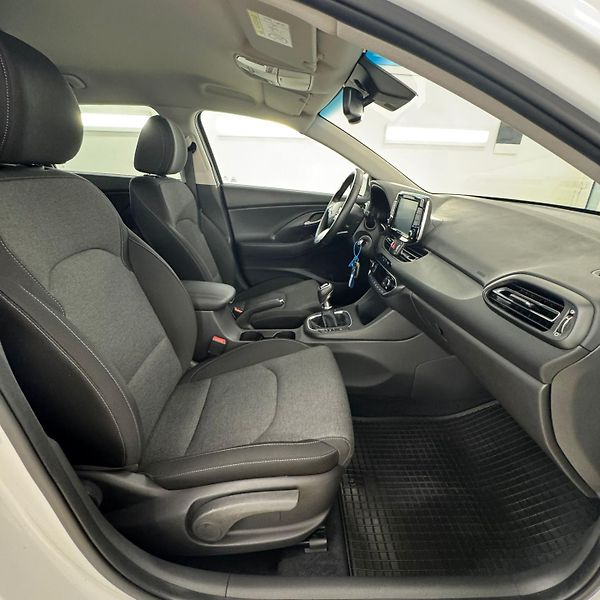 Hyundai i30 (2022) Záruka od výrobce! - fotka 8 z 33