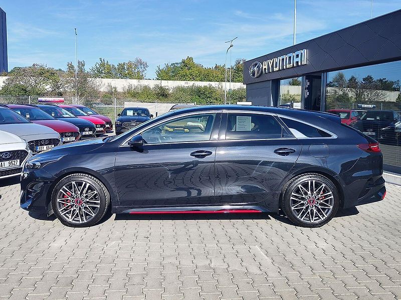 Kia Pro_Ceed 1.6 T-GDI/150kW GT DCT - fotka 8 z 38