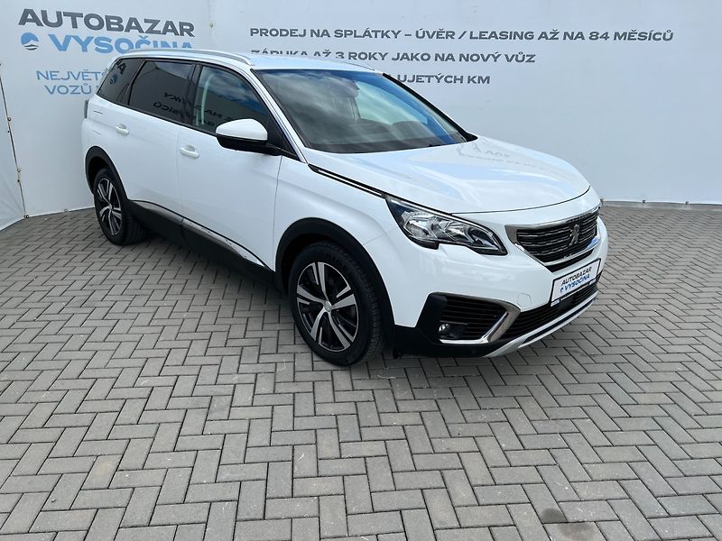 Peugeot 5008 (2018) 1.2PT 96kW A/T! 7míst! Allure! - fotka 3 z 41