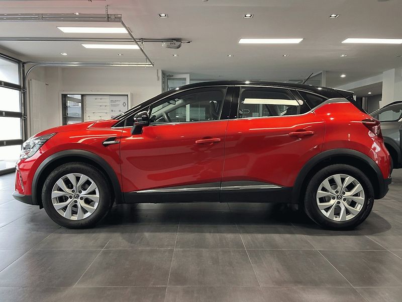 Renault Captur (2021) INTENS 1,3TCe 140k - fotka 2 z 28