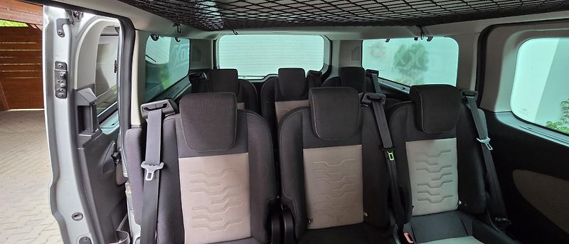 Ford Tourneo Custom (2016) - fotka 3 z 11