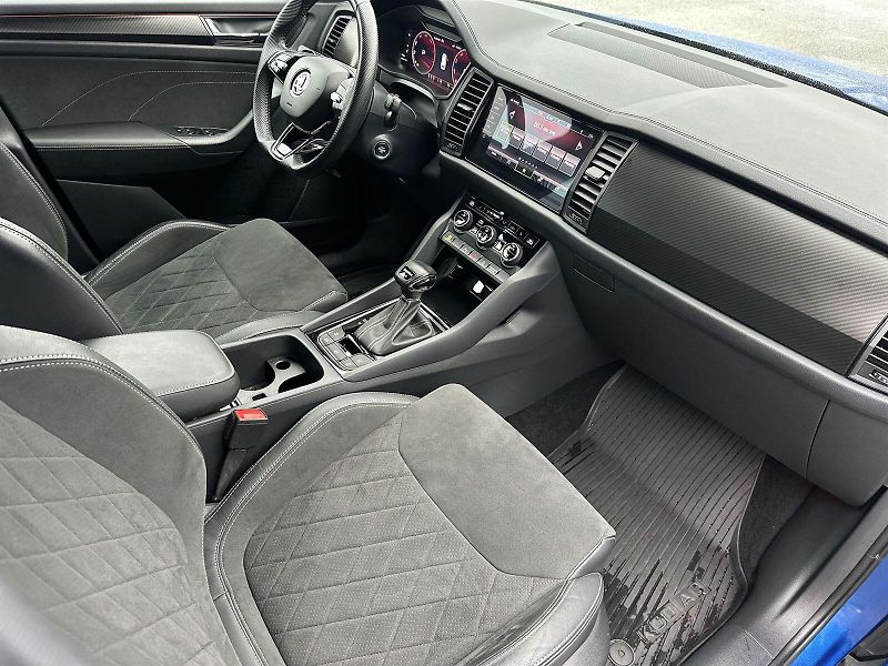 Škoda Kodiaq (2023) 2.0 TDI 4x4 DSG Sportline - fotka 9 z 33
