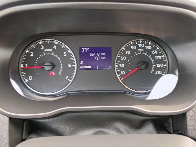 Dacia Duster 1,0   1.0TCe 74kW LPG - fotka 8 z 25