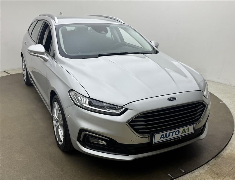 Ford Mondeo 2,0 110kW AT NAVI DPH LED ACC - fotka 3 z 41