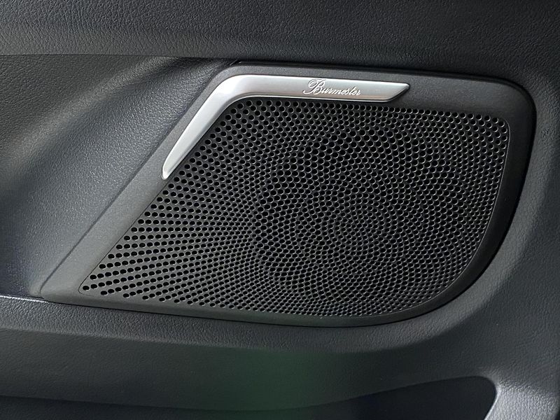 Mercedes-Benz Třídy V 300d AVANTGARDE 4MATIC AUT 7m - fotka 27 z 68