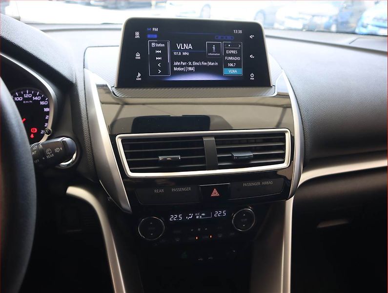Mitsubishi Eclipse Cross (2019) 1.5 T-MIVEC, Serv.kniha - fotka 12 z 19