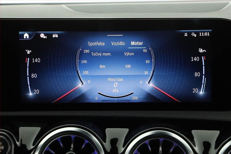 Mercedes-Benz CLA (2025) 180 d, AMG Line - fotka 17 z 24