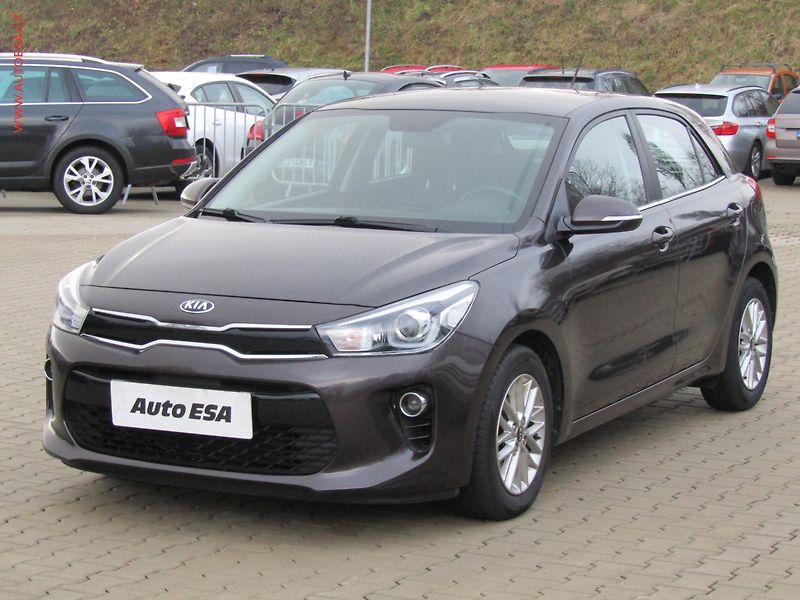Kia Rio (2019) 1.2i, ČR, AC, park.asist - fotka 2 z 16