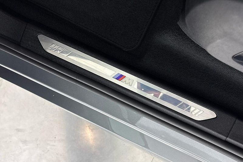BMW X5 xDrive40i - fotka 20 z 29