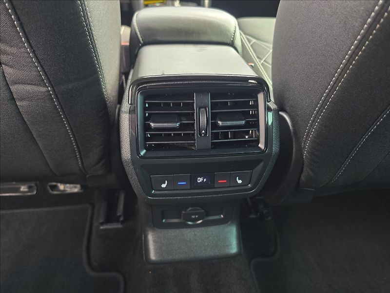 Škoda Karoq 1,5 TSi 110KW DSG Sportline TZ - fotka 27 z 46