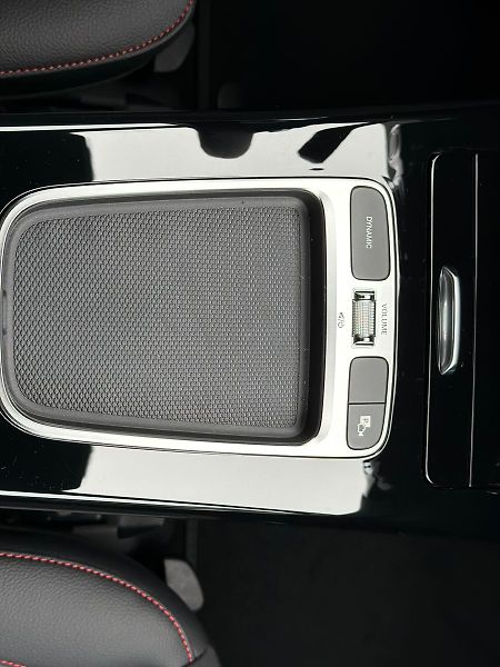 Mercedes-Benz CLA 200 d Shoot.Brake AMG Styl - fotka 30 z 31