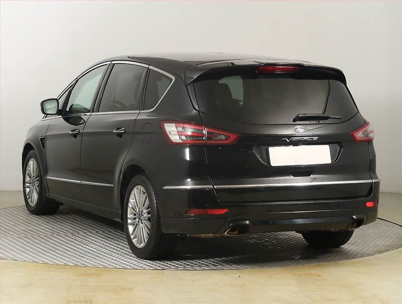 Ford S-MAX (2017) Vignale 2.0 EcoBoost, Automat - fotka 4 z 30