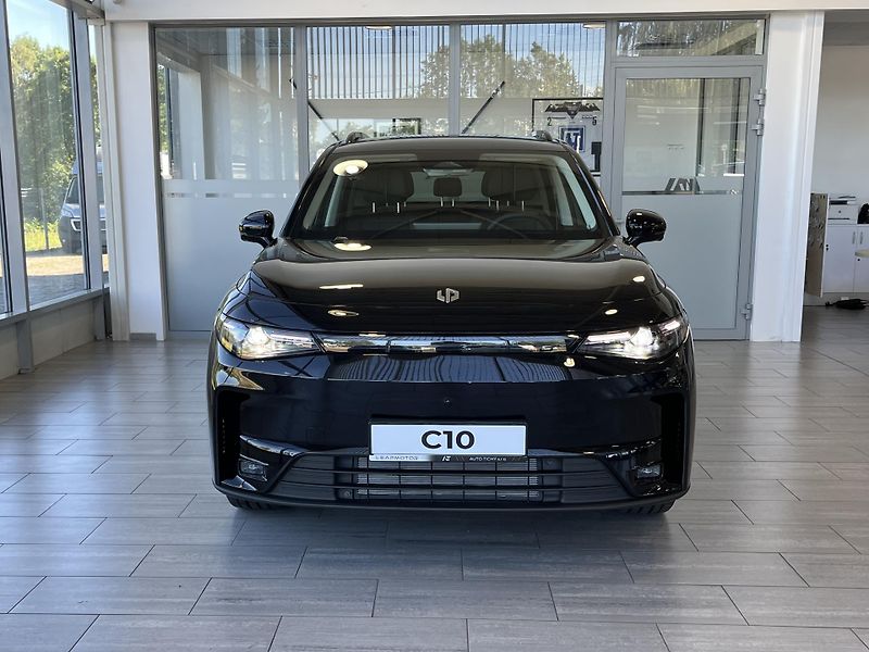Leapmotor C10 REEV (2025) Design Hybrid EV - fotka 2 z 15